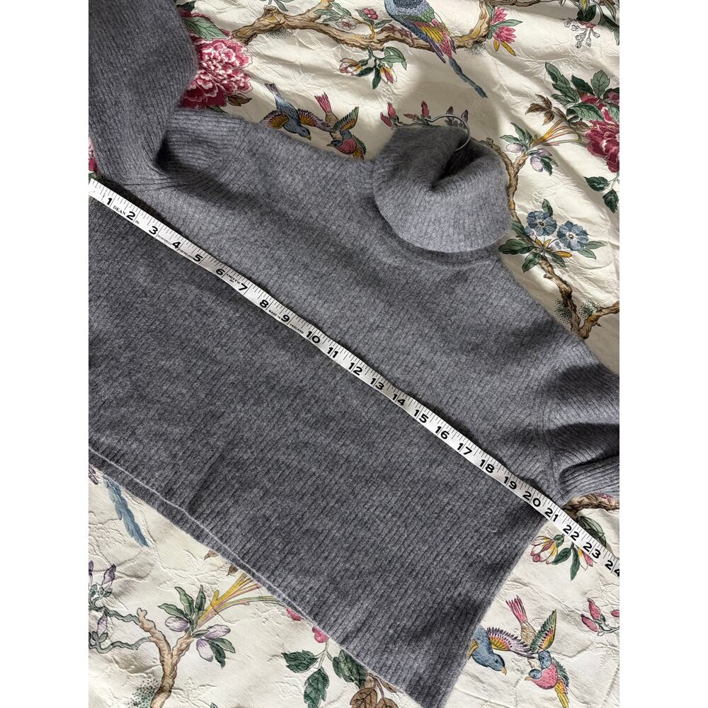 Reformation Gray Turtleneck Ribbed Cropped Sweater - Picture 4 of 7